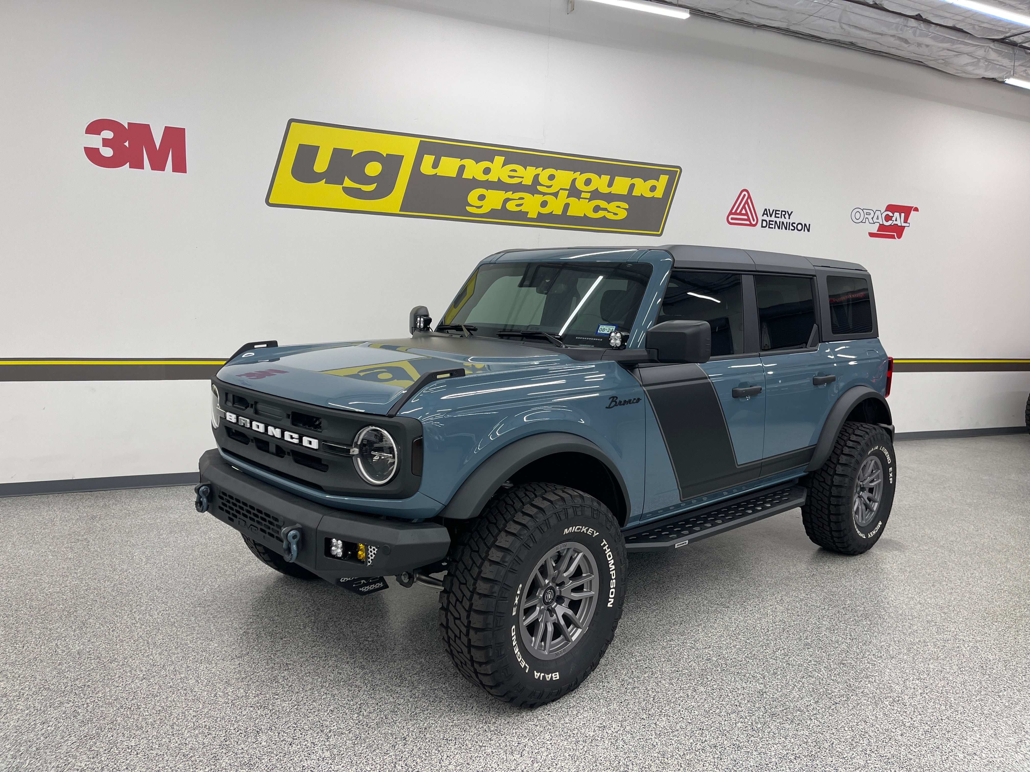 Bronco Boss L-Stripe — Underground Graphics