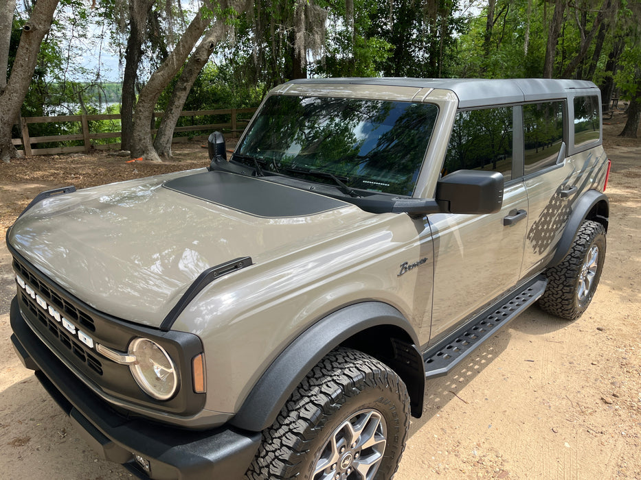 Bronco Flag side-panel graphics