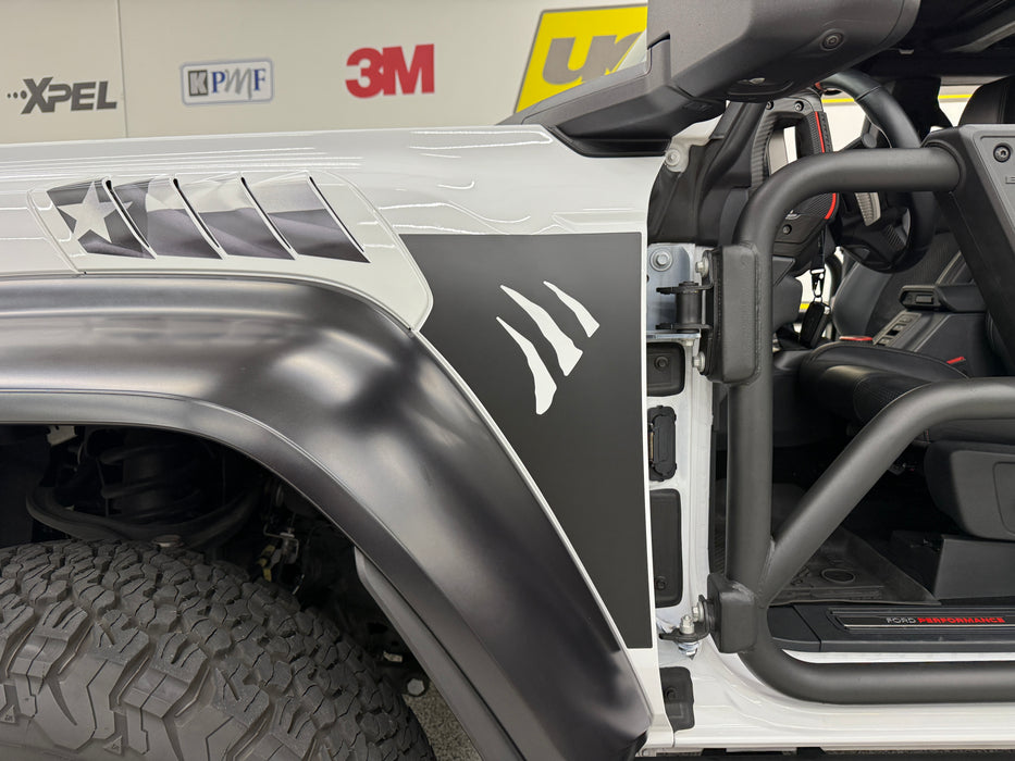 Bronco Raptor "GLADE" Fender Graphics