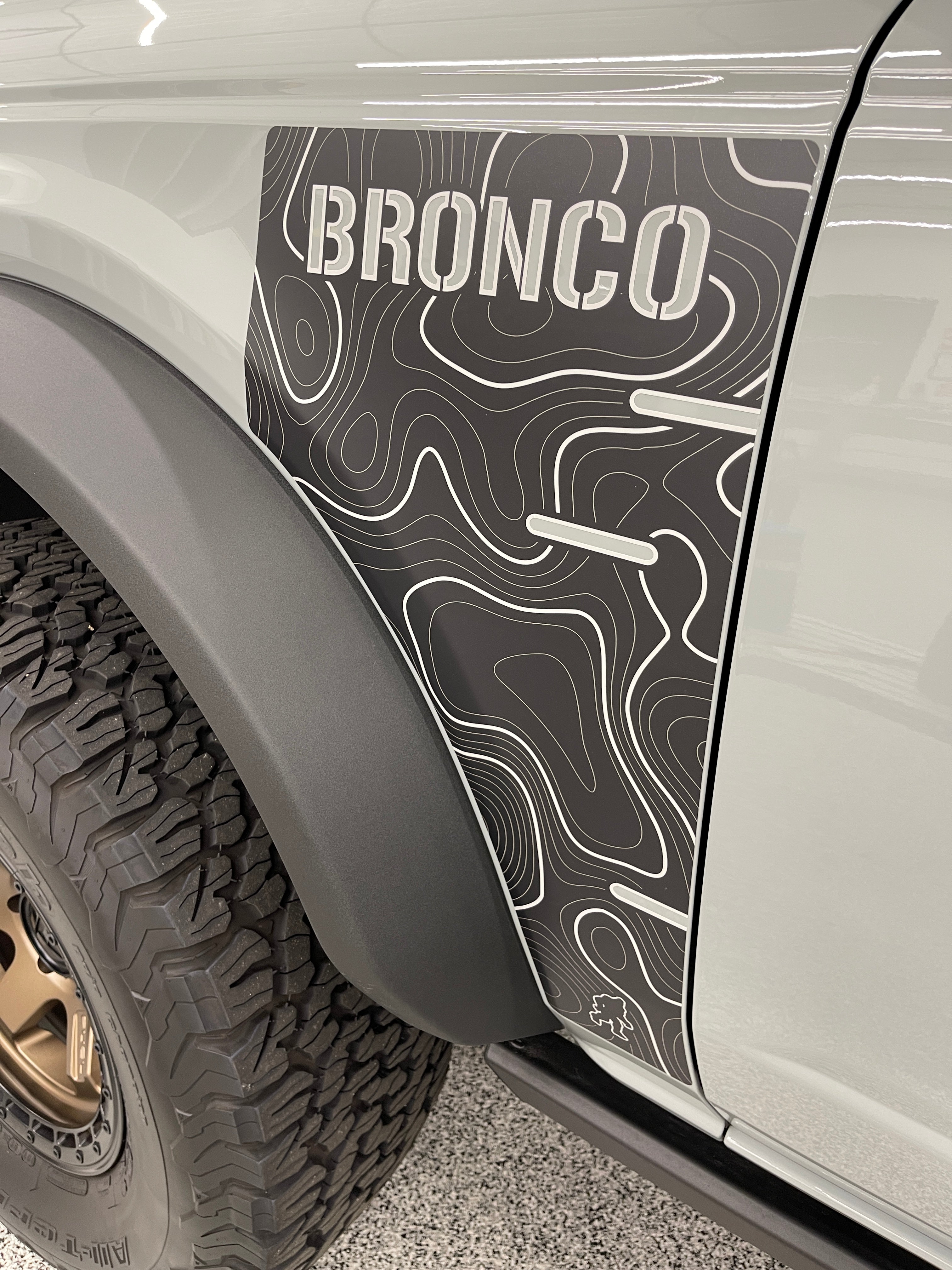 Bronco "Glade" Fender Graphics